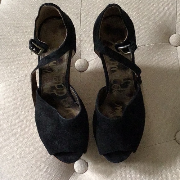 Leather suede Sam Edelman high wedge. Size 6 1/2 - Picture 3 of 6